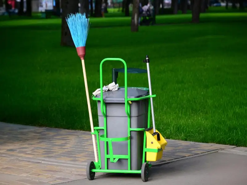 sprzątanie na zewnątrz